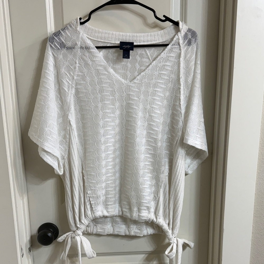 Daytrip oversized white top